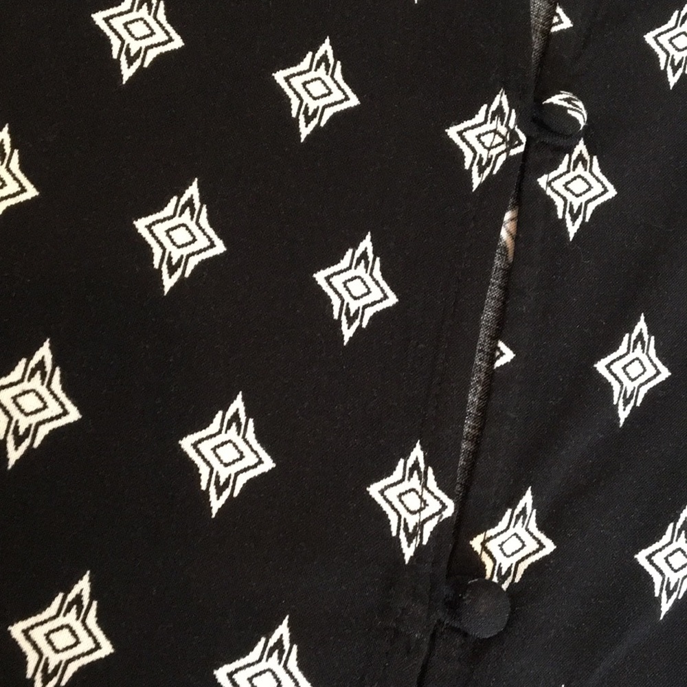 H&M Button Up Back Top - Picture 5 of 7